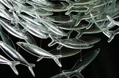 szklane rybki na cienkich żyłkach