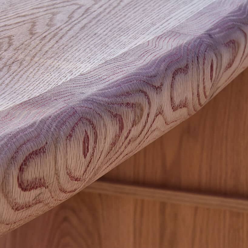 detal Blushing Bar zaokrąglona drewniana krawędź blatu