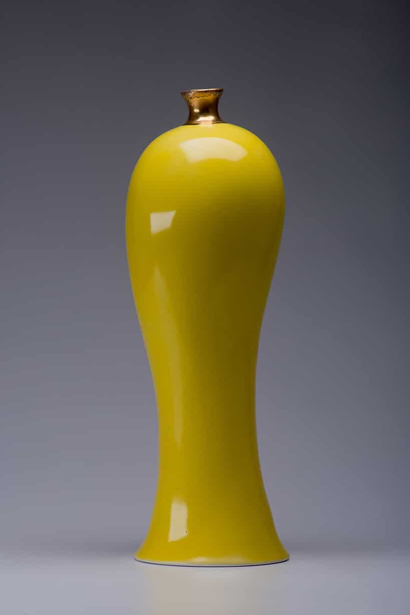 wazon w kształcie wysokiego bąbla w kolorze żółtym