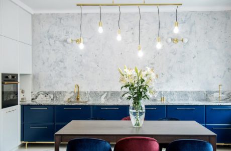 Dekorian Home Deer Design