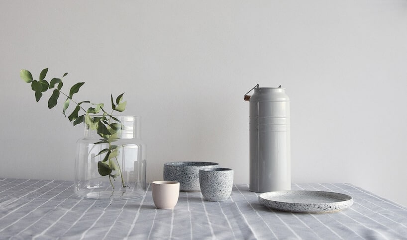 zestaw ceramiczny z kolekcji Mess od AOOMI Studio