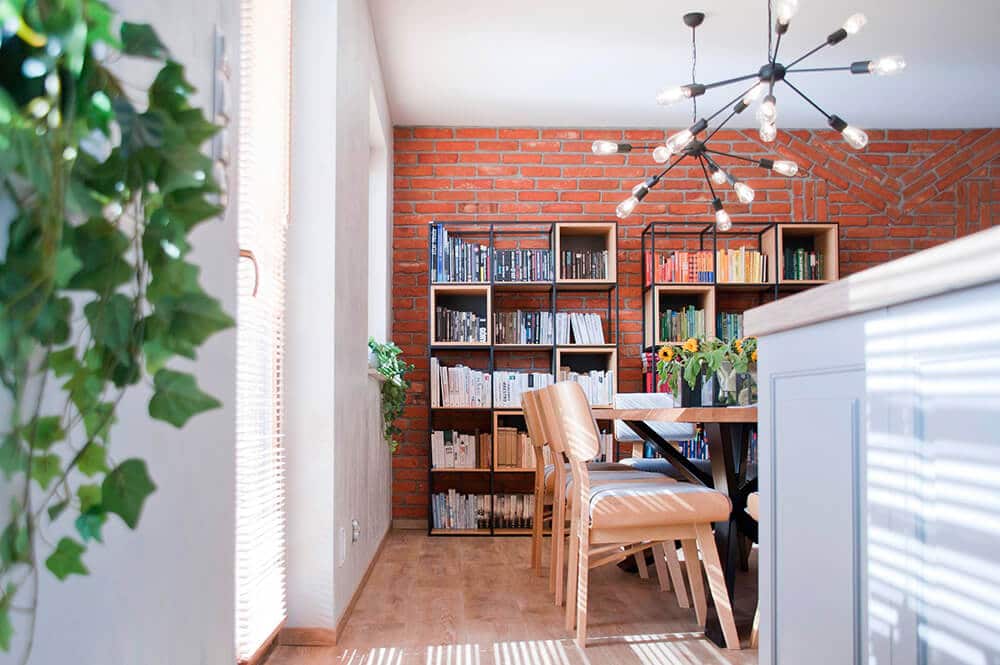 Cegła, metal i tkanina: loft w wersji soft