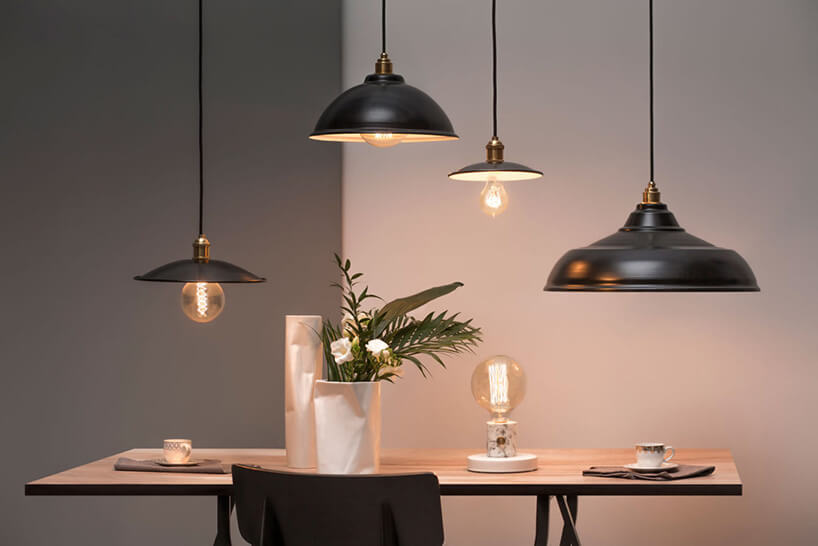 zestawienie kolekcji lamp w stylu lat 20