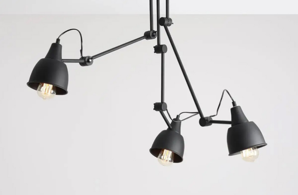 Lampy sufitowe: nowoczesne i funkcjonalne oświetlenie