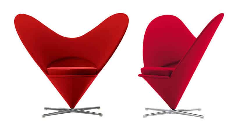 czerwony fotel w kształcie serca