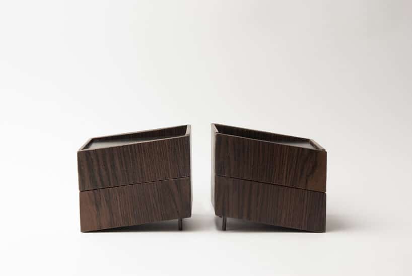 dwie brązowe szafki obok siebie z kolekcji Tilt Natalii Wieteski