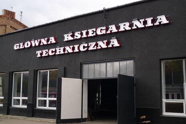neon Głównej Księgarni Technicznej