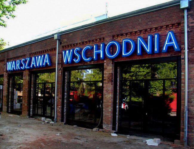 neon Warszawa Wschodnia