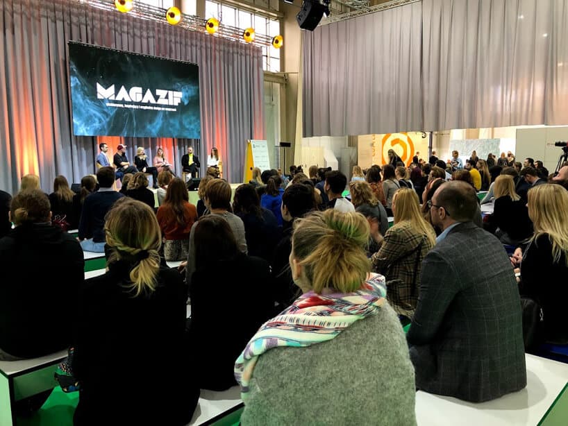 zdjęcie widowni podczas panelu MAGAZIF na Arena Design 2019