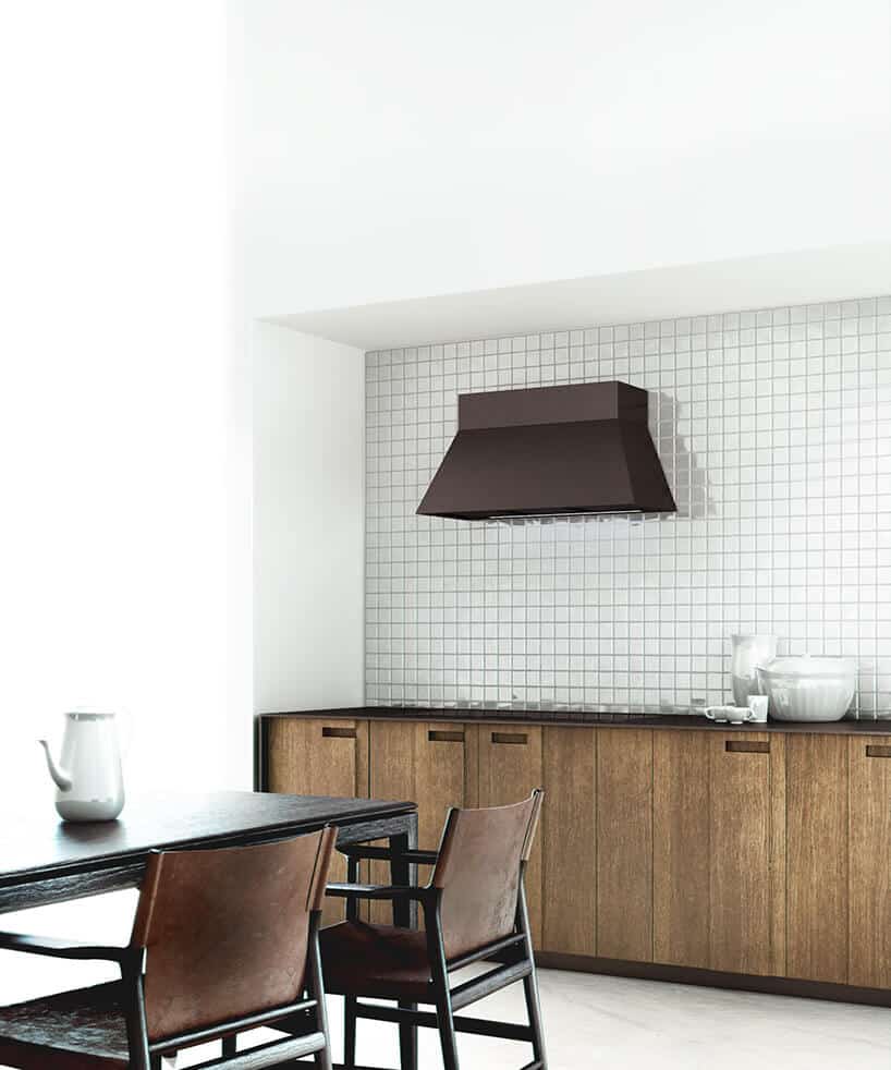 Piękno wynikające z funkcji: okapy Minimal i Monogram od Ciarko Design