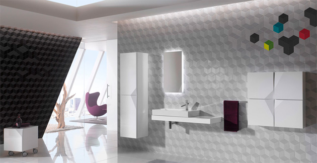 nowoczesna duża łazienka z fakturą na ścianie