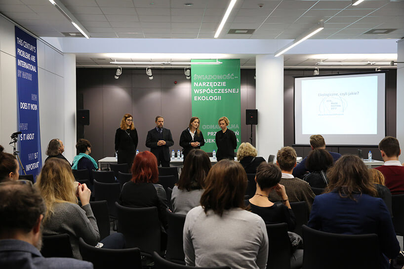 4 prowadzących panel dyskusyjny