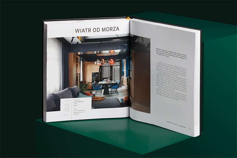 otwarty album Homebook Design vol. 6 na zielonym podeście