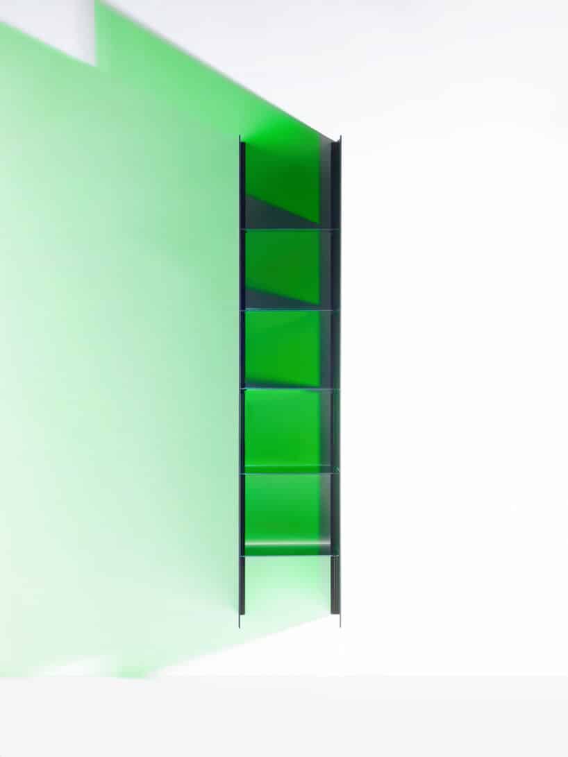 wysoka transparentna zielona szafka od RGB for BURGBAD