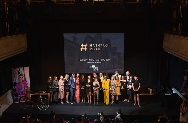 scena z nagrodzonymi w konkursie #hastagi roku See Bloggers 2019