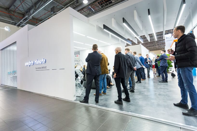 odwiedzający podczas Targów Światło 2019