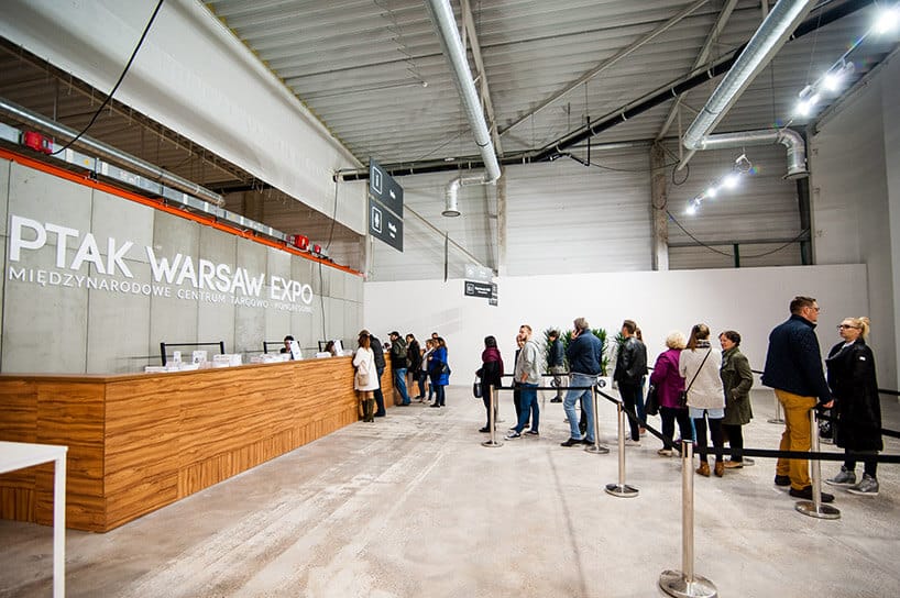 kolejka przy recepcji Warsaw Home 2017