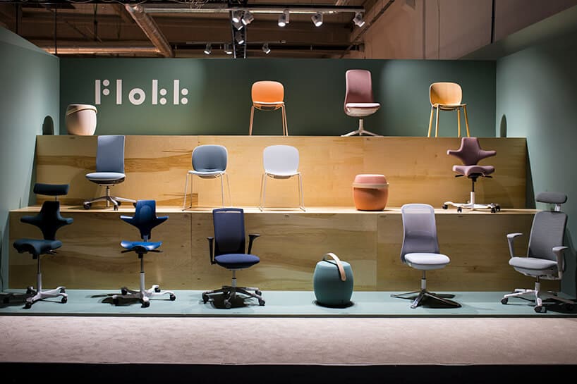 piętrowa prezentacja foteli i krzeseł na stoisku PROFIM i Grupy Flokk podczas Warsaw Home 2019