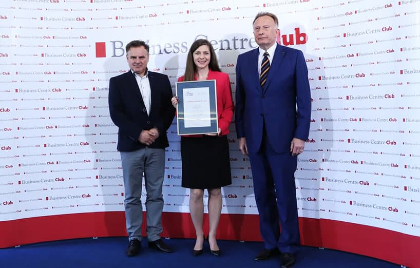 trzy osoby z wyróżnieniem BCC