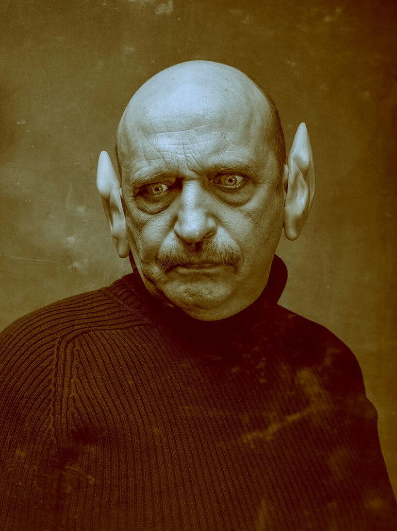 praca Pawła Bajewa zdjęcie mężczyzny z doprawionymi dużymi uszami