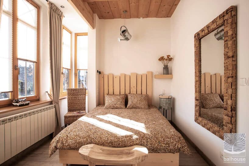 pokój hotelowy w Niedźwiedzia Residence w motywie słomianym